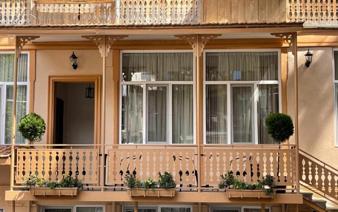 Bb Residence Sololaki Тбилиси Экстерьер фото